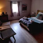 La Maison Des Autres, Piscine Chauffee, D'hotes, Proche D'uzes, Nimes, Pont Du Gard Nouveau 2026 De Luxe Privatif Dans La Pour 2