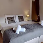 La Maison Des Autres, Piscine Chauffee, D'hotes, Proche D'uzes, Nimes, Pont Du Gard Nouveau 2026 De Luxe Privatif Dans La Pour 2 Saint-Genies-de-Malgoires