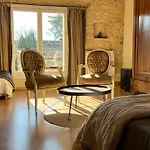 La Maison Des Autres, Piscine Chauffee, D'hotes, Proche D'uzes, Nimes, Pont Du Gard Nouveau 2026 De Luxe Privatif Dans La Pour 2 3*