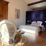 La Maison Des Autres, Piscine Chauffee, D'hotes, Proche D'uzes, Nimes, Pont Du Gard Nouveau 2026 De Luxe Privatif Dans La Pour 2