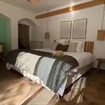 La Maison Des Autres, Piscine Chauffee, D'hotes, Proche D'uzes, Nimes, Pont Du Gard Nouveau 2026 De Luxe Privatif Dans La Pour 2 Gæstehus 3*