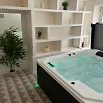 La Maison Des Autres, Piscine Chauffee, D'hotes, Proche D'uzes, Nimes, Pont Du Gard Nouveau 2026 De Luxe Privatif Dans La Pour 2