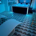 Gæstehus La Maison Des Autres, Piscine Chauffee, D'hotes, Proche D'uzes, Nimes, Pont Du Gard Nouveau 2026 De Luxe Privatif Dans La Pour 2