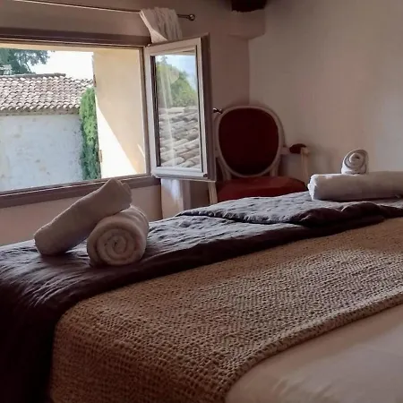 La Maison Des Autres, Piscine Chauffee, D'hotes Proches Uzes, Nimes, Pont Du Gard Guest house *