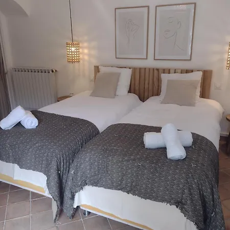 La Maison Des Autres, Piscine Chauffée, D'hôtes, Proche D'uzès, Nîmes, Pont Du Gard, Alès 3*