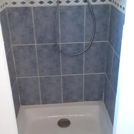 Gasthof La Maison Des Autres, Piscine Chauffee, D'hotes, Proche D'uzes, Nimes, Pont Du Gard, Ales 3*