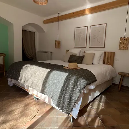 La Maison Des Autres, Piscine Chauffée, D'hôtes, Proche D'uzès, Nîmes, Pont Du Gard, Alès Casa de hóspedes 3*