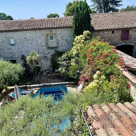 La Maison Des Autres, Piscine Chauffée, D'hôtes, Proche D'uzès, Nîmes, Pont Du Gard, Alès Casa de hóspedes Saint-Genies-de-Malgoires