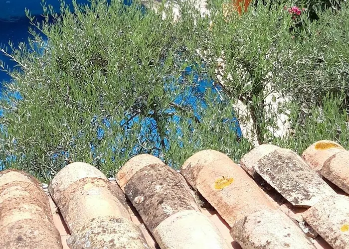 La Maison Des Autres, Piscine Chauffee, D'hotes Proche D'uzes, Nimes, Pont Du Gard Gæstehus