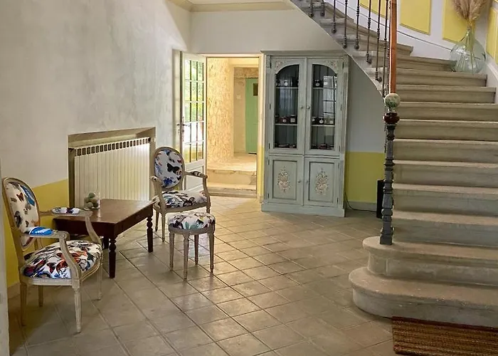 La Maison Des Autres, Piscine Chauffee, D'hotes Proche D'uzes, Nimes, Pont Du Gard Gæstehus 3*