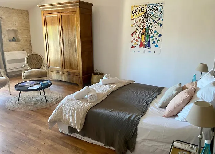 La Maison Des Autres, piscine chauffée, chambres d'hôtes proche d'Uzès, Nîmes, Pont du Gard Pensión 3*